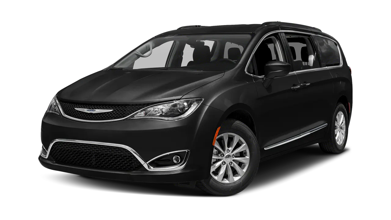 2019 Chrysler Pacifica Touring L Plus's photo