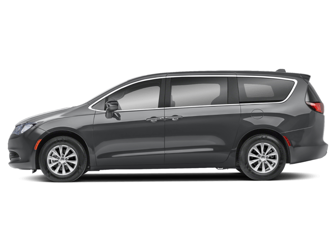 2021 Chrysler Voyager's photo