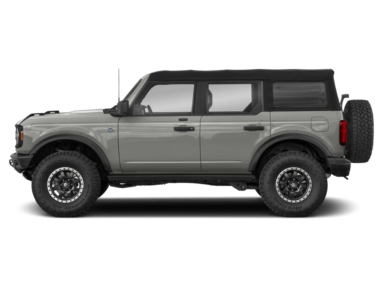2022 Ford Bronco 4-Door Black Diamond's photo