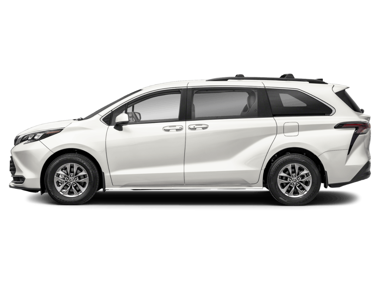 2026 Toyota Sienna LE's photo