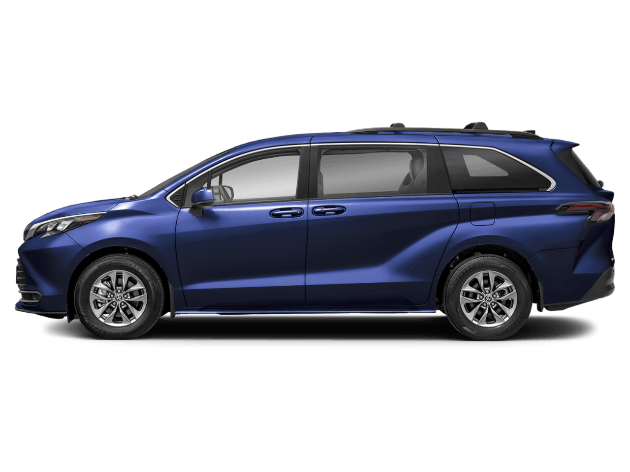 2026 Toyota Sienna LE's photo